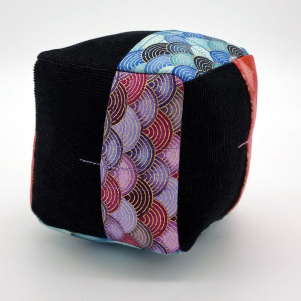 Wavy Puzzle Cube - Image 2